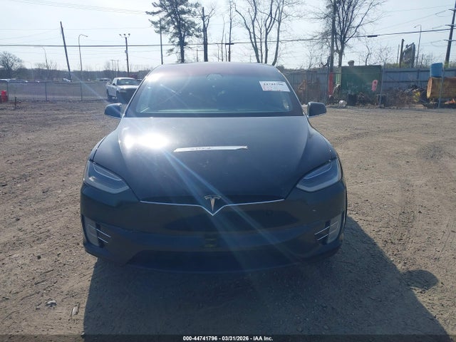 2018 Tesla Model X 100d/75d/p100d მანქანა იყიდება აუქციონზე, vin: 5YJXCBE26JF129469, აუქციონის ნომერი: 44741796
