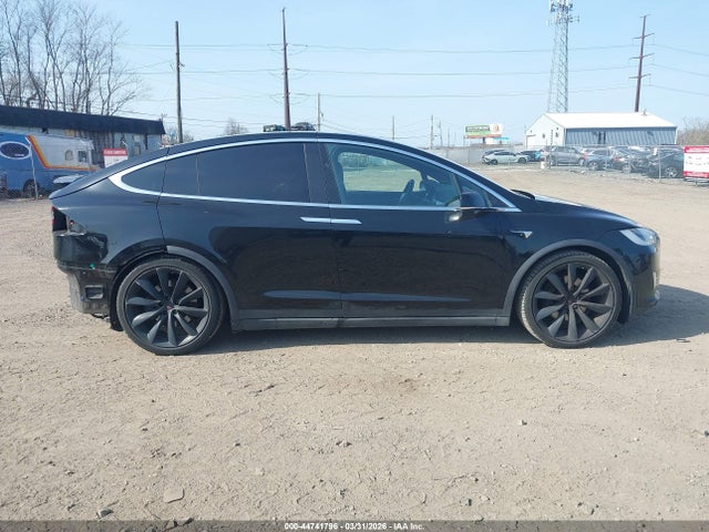 2018 Tesla Model X 100d/75d/p100d მანქანა იყიდება აუქციონზე, vin: 5YJXCBE26JF129469, აუქციონის ნომერი: 44741796