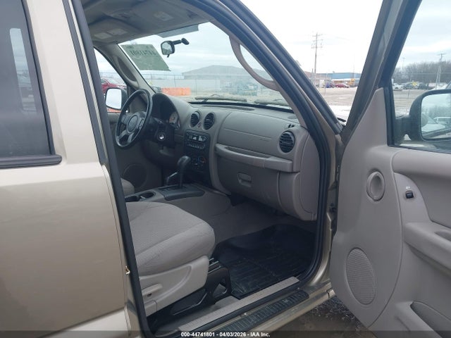 2004 Jeep Liberty Sport მანქანა იყიდება აუქციონზე, vin: 1J4GL48K44W272454, აუქციონის ნომერი: 44741801