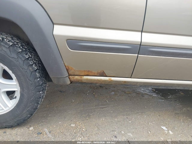 2004 Jeep Liberty Sport მანქანა იყიდება აუქციონზე, vin: 1J4GL48K44W272454, აუქციონის ნომერი: 44741801