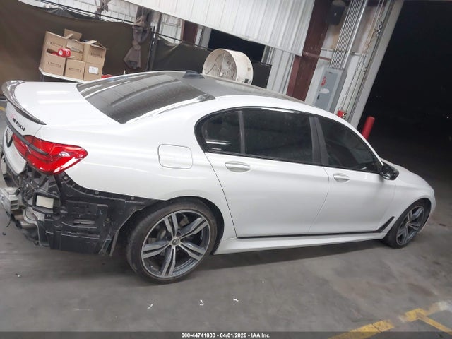 44741803 :رقم المزاد ، WBA7F2C52GG420972 vin ، 2016 Bmw 750i Xdrive مزاد بيع