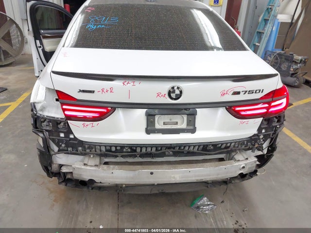 44741803 :رقم المزاد ، WBA7F2C52GG420972 vin ، 2016 Bmw 750i Xdrive مزاد بيع