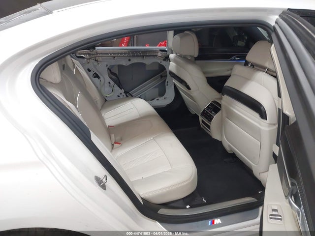 44741803 :رقم المزاد ، WBA7F2C52GG420972 vin ، 2016 Bmw 750i Xdrive مزاد بيع