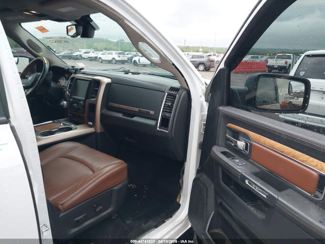 44741822 :رقم المزاد ، 1C6RR7PM1FS751725 vin ، 2015 Ram 1500 Laramie Longhorn مزاد بيع
