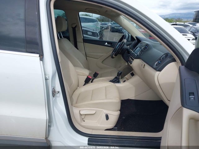 Продаж на аукціоні авто 2015 Volkswagen Tiguan Se, vin: WVGAV7AX2FW607352, номер лоту: 44741878