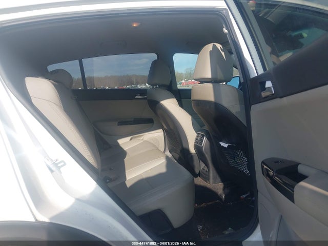 Продажа на аукционе авто 2021 Kia Sportage Ex, vin: KNDPN3AC0M7853151, номер лота: 44741882