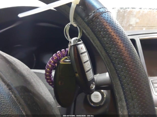 44741896 :رقم المزاد ، JN1CV6AR9FM522225 vin ، 2015 Infiniti Q40 مزاد بيع