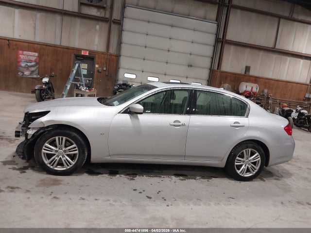 44741896 :رقم المزاد ، JN1CV6AR9FM522225 vin ، 2015 Infiniti Q40 مزاد بيع