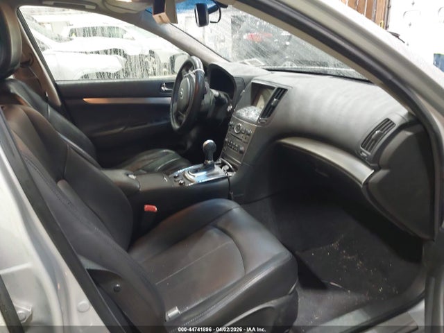 44741896 :رقم المزاد ، JN1CV6AR9FM522225 vin ، 2015 Infiniti Q40 مزاد بيع