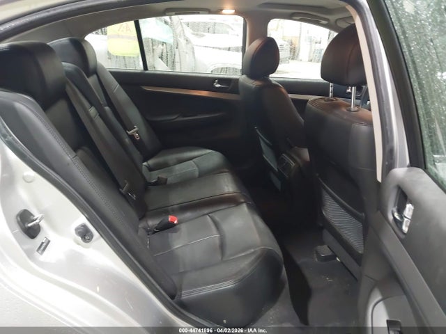 44741896 :رقم المزاد ، JN1CV6AR9FM522225 vin ، 2015 Infiniti Q40 مزاد بيع