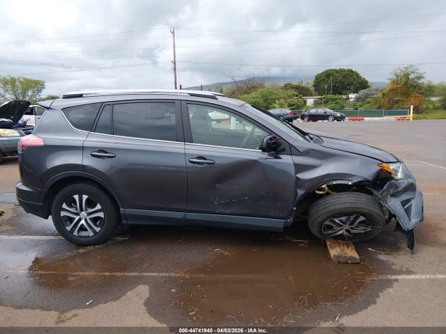 JTMZFREV1JJ202212 Toyota RAV4 LE