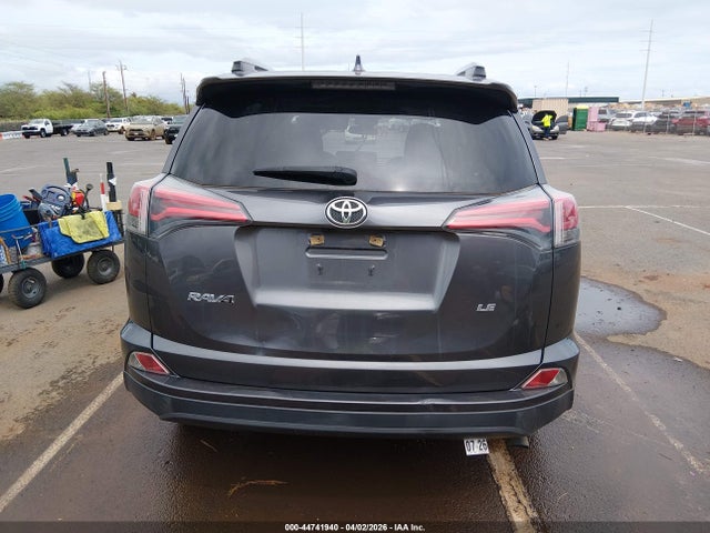 JTMZFREV1JJ202212 Toyota RAV4 LE