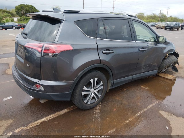 JTMZFREV1JJ202212 Toyota RAV4 LE