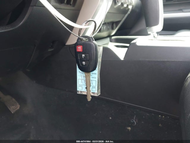 Продаж на аукціоні авто 2021 Toyota Tundra Sr5, vin: 5TFEY5F13MX290856, номер лоту: 44741964