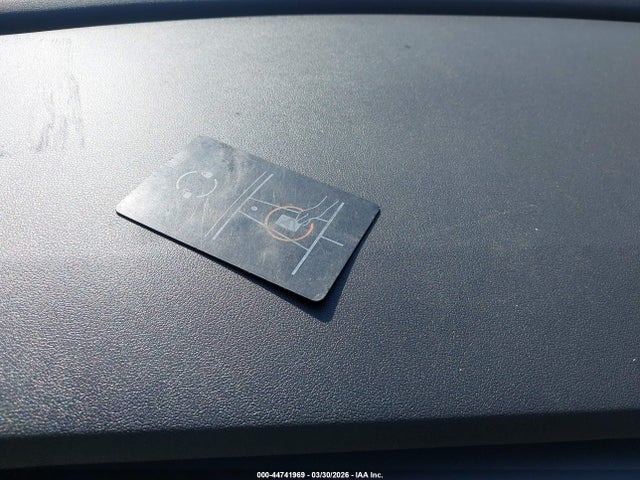 5YJ3E1EA0JF005823 Tesla Model 3 Long Range/mid Range