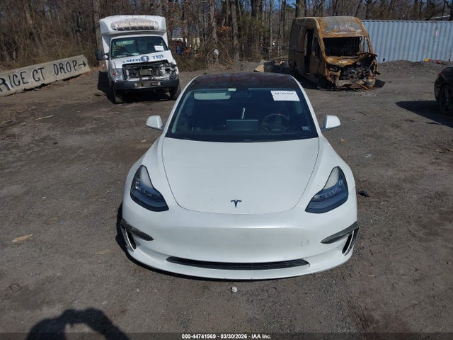 5YJ3E1EA0JF005823 Tesla Model 3 Long Range/mid Range