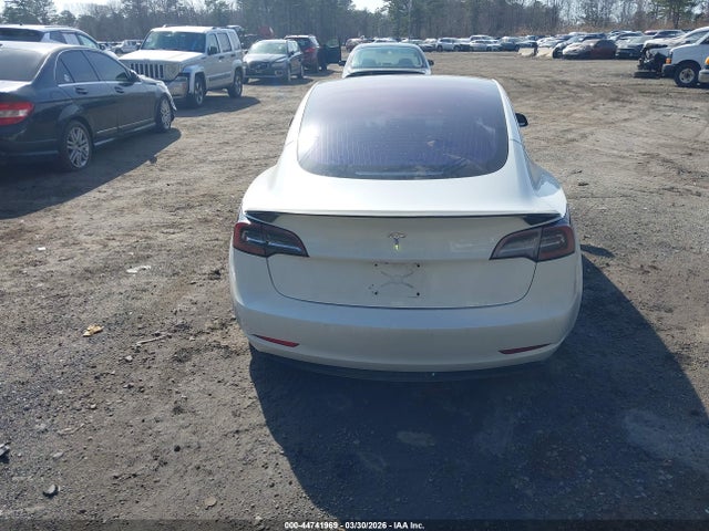 5YJ3E1EA0JF005823 Tesla Model 3 Long Range/mid Range