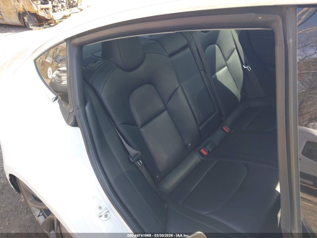 5YJ3E1EA0JF005823 Tesla Model 3 Long Range/mid Range