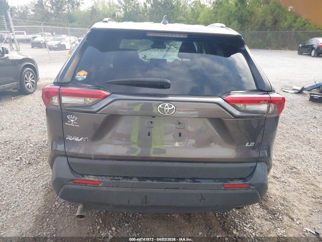 JTMH1RFV1KJ011884 Toyota RAV4 LE