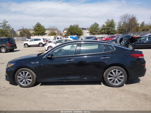 2020 Kia Optima Ex Premium მანქანა იყიდება აუქციონზე, vin: 5XXGU4L19LG422818, აუქციონის ნომერი: 44741979