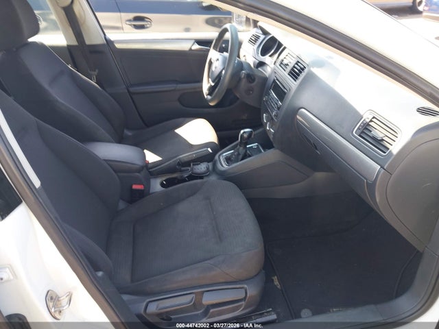 Продаж на аукціоні авто 2015 Volkswagen Jetta 1.8t Se, vin: 3VWD17AJ2FM219883, номер лоту: 44742002