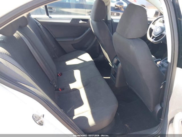 Продаж на аукціоні авто 2015 Volkswagen Jetta 1.8t Se, vin: 3VWD17AJ2FM219883, номер лоту: 44742002