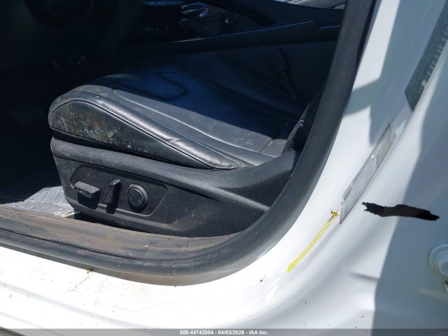 KMHLN4AJ7NU027575 Hyundai Elantra Hybrid Limited