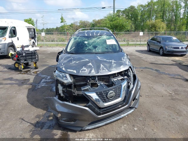 2020 Nissan Rogue Sv Fwd მანქანა იყიდება აუქციონზე, vin: JN8AT2MT0LW013672, აუქციონის ნომერი: 44742014