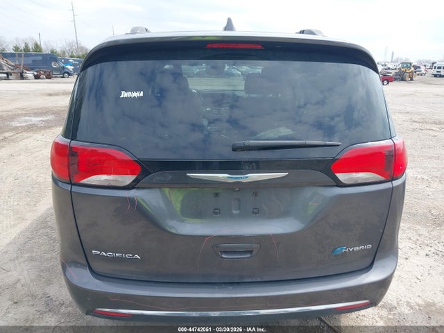 Продажа на аукционе авто 2018 Chrysler Pacifica Hybrid Limited, vin: 2C4RC1N75JR105201, номер лота: 44742051