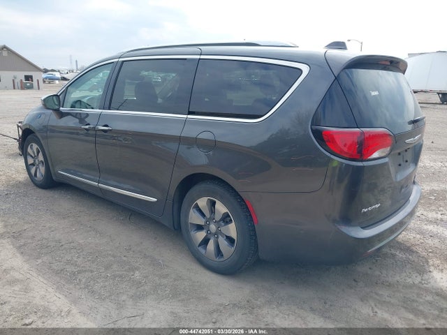 Продажа на аукционе авто 2018 Chrysler Pacifica Hybrid Limited, vin: 2C4RC1N75JR105201, номер лота: 44742051