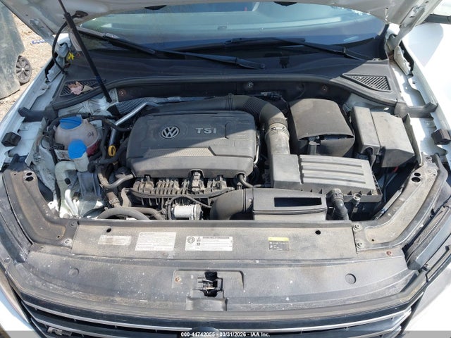 Продаж на аукціоні авто 2017 Volkswagen Passat 1.8t R-line, vin: 1VWDT7A39HC065639, номер лоту: 44742055