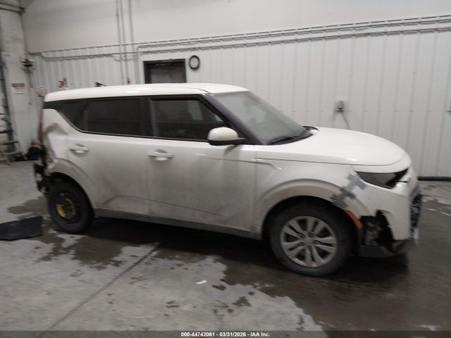 Auction sale of the 2023 Kia Soul Lx, vin: KNDJ23AU8P7890704, lot number: 44742061