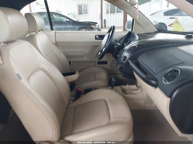 2009 Volkswagen New Beetle 2.5l მანქანა იყიდება აუქციონზე, vin: 3VWRF31Y49M402350, აუქციონის ნომერი: 44742098