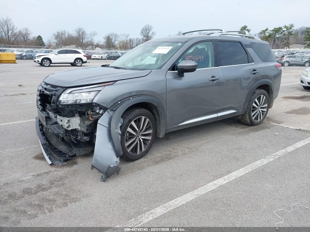5N1DR3DJ0RC295426 Nissan Pathfinder Platinum 4wd