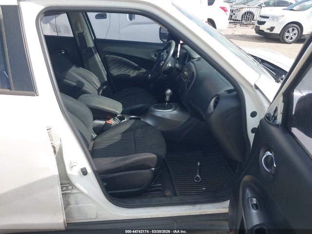 2015 NISSAN JUKE JN8AF5MRXFT505810 Photo 4
