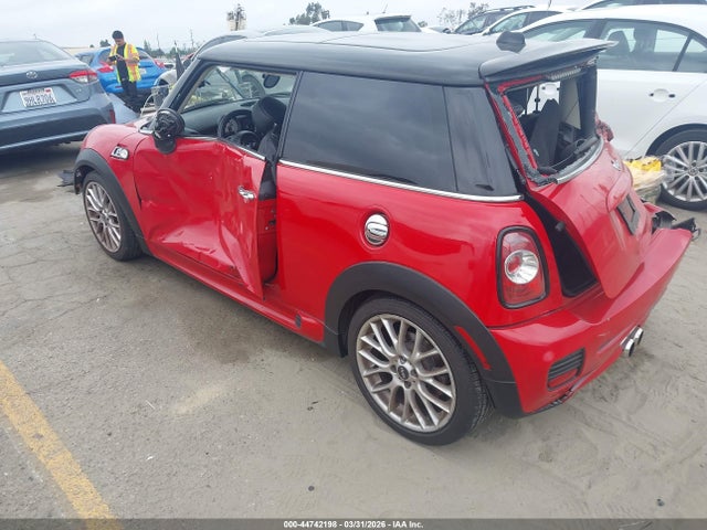 2012 MINI COOPER S WMWSV3C54CTY19838 Photo 2
