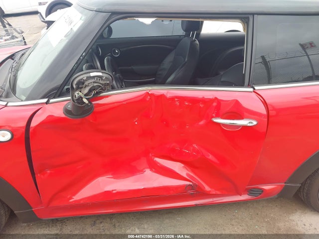 2012 MINI COOPER S WMWSV3C54CTY19838 Photo 5