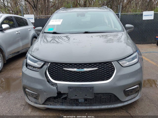 2021 Chrysler Pacifica Hybrid Touring L მანქანა იყიდება აუქციონზე, vin: 2C4RC1L75MR605964, აუქციონის ნომერი: 44742216