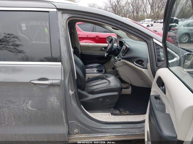 2021 Chrysler Pacifica Hybrid Touring L მანქანა იყიდება აუქციონზე, vin: 2C4RC1L75MR605964, აუქციონის ნომერი: 44742216