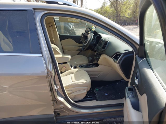 Aukcja sprzedaży 2019 Jeep Cherokee Latitude Fwd, vin: 1C4PJLCB8KD164781, numer aukcji: 44742224