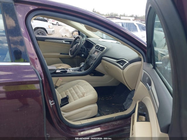 44742249 :رقم المزاد ، 3FA6P0HR4DR110537 vin ، 2013 Ford Fusion Se مزاد بيع