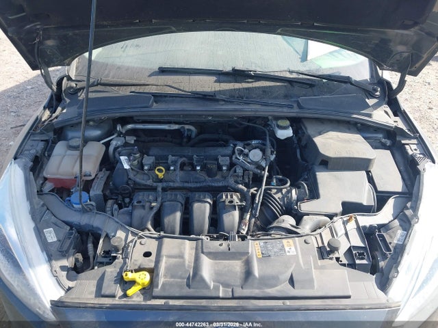 44742263 :رقم المزاد ، 1FADP3F2XJL311299 vin ، 2018 Ford Focus Se مزاد بيع