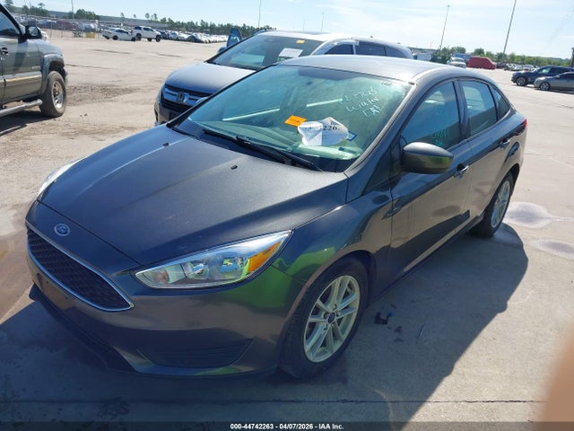 44742263 :رقم المزاد ، 1FADP3F2XJL311299 vin ، 2018 Ford Focus Se مزاد بيع