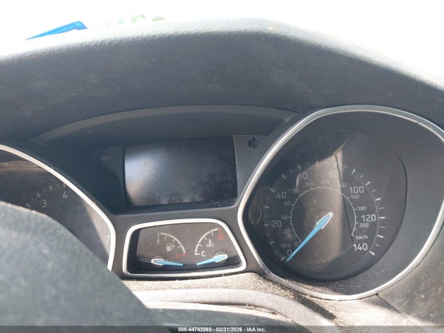 44742263 :رقم المزاد ، 1FADP3F2XJL311299 vin ، 2018 Ford Focus Se مزاد بيع