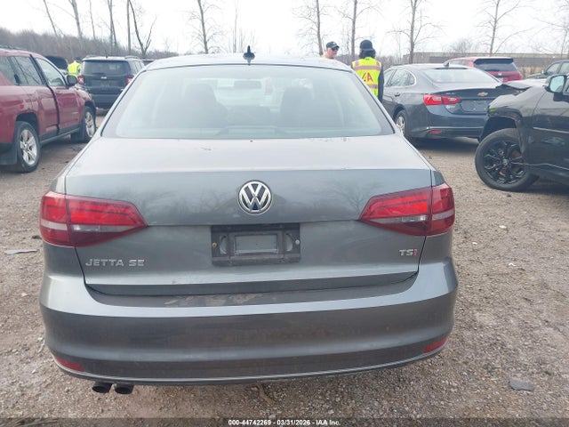 44742269 :رقم المزاد ، 3VWB67AJ7JM243582 vin ، 2018 Volkswagen Jetta 1.4t Se/1.4t Wolfsburg Edition مزاد بيع