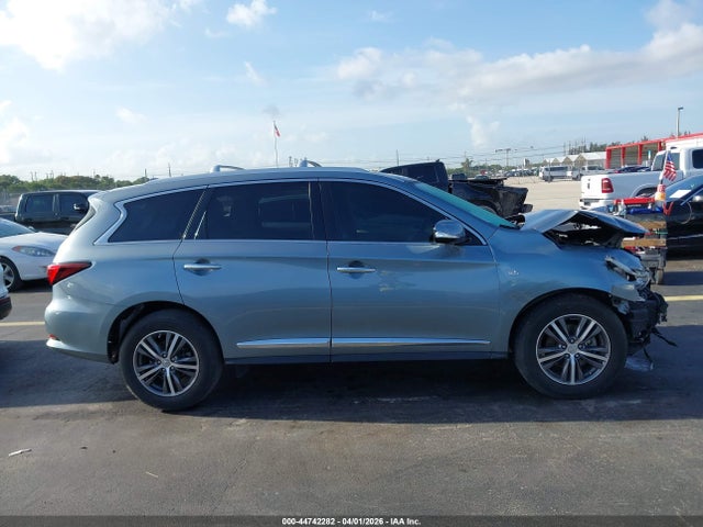 44742282 :رقم المزاد ، 5N1DL0MN0KC522106 vin ، 2019 Infiniti Qx60 Luxe مزاد بيع