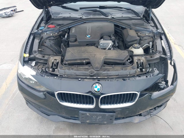 2017 BMW 320I WBA8E1G32HNU17559 Photo 9