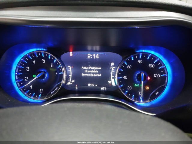 2018 Chrysler Pacifica Limited მანქანა იყიდება აუქციონზე, vin: 2C4RC1GG7JR350692, აუქციონის ნომერი: 44742298