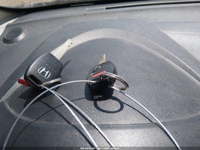 44742301 :رقم المزاد ، JHMGE8H34DC070911 vin ، 2013 Honda Fit مزاد بيع