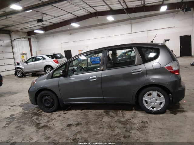 44742301 :رقم المزاد ، JHMGE8H34DC070911 vin ، 2013 Honda Fit مزاد بيع